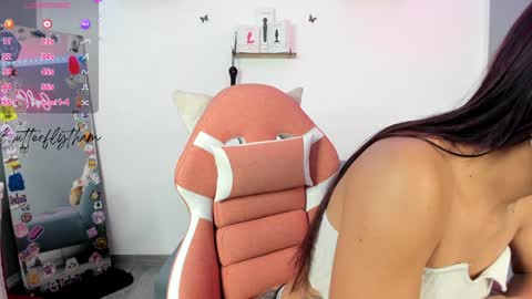 thamara_cooper_ online show from January 31, 9:37 am