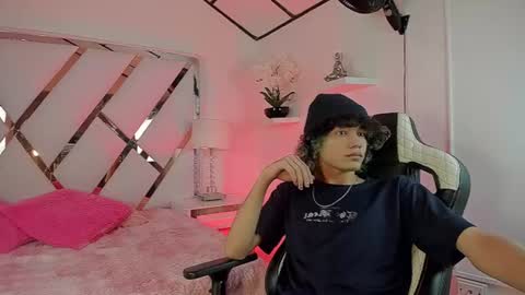 thanier_18 online show from July 9, 3:21 am