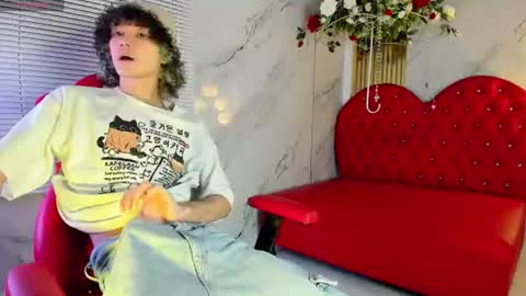 thanier_18 online show from July 26, 3:37 am