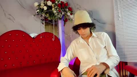 thanier_18 online show from June 25, 7:30 pm
