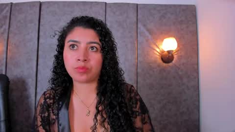 thara webstter online show from April 25, 1:41 pm