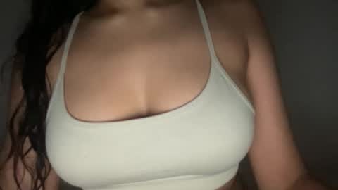 Melanie online show from March 2, 4:06 am