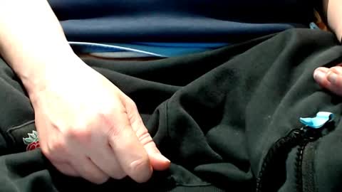 Snapshot of the1pocketrocket chatting on January 11, 6:12 pm the1pocketrocket online show from January 11, 6:12 pm