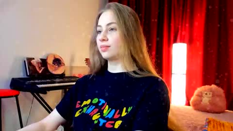 Ally    STREAMING ON TWITCH NOW Check my Twitter for updates online show from December 5, 8:06 pm