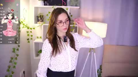 My name is Cynthia and Im very happy to see you in my sweet room  online show from July 23, 3:04 am