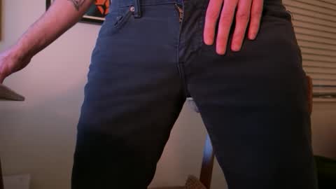 thee_jerm online show from May 6, 2:06 am