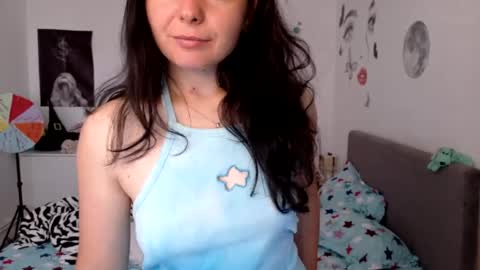 TheFarmergirl online show from June 26, 5:46 am