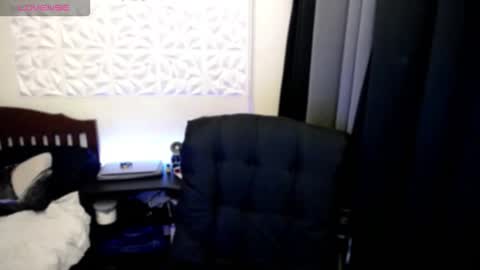 Snapshot of thefriskyasian chatting on October 24, 8:48 am Jaycee online show from October 24, 8:48 am