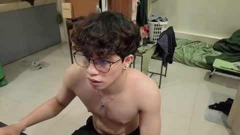 Green online show from April 28, 8:02 pm