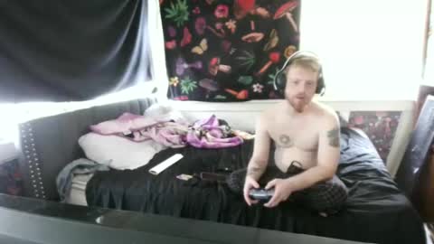 fuzzyfox online show from September 30, 6:18 pm