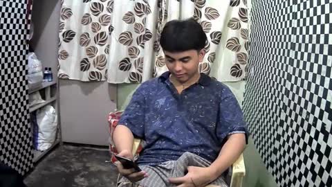 Snapshot of thehugecomeback chatting on January 23, 5:52 pm Xerxis online show from January 23, 5:52 pm