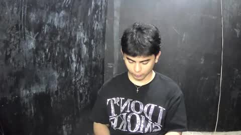 Snapshot of thehugecomeback chatting on February 24, 11:21 am Xerxis online show from February 24, 11:21 am