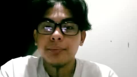 Snapshot of thehugecomeback chatting on October 27, 1:00 pm Xerxis online show from October 27, 1:00 pm