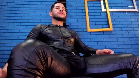 Snapshot of theian26 chatting on February 24, 7:30 pm Ian Deniel online show from February 24, 7:30 pm