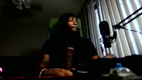 IXMCOUPLE444 online show from May 16, 1:24 am