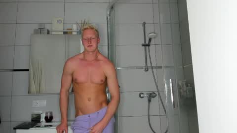 thejacob_d online show from May 26, 6:03 pm