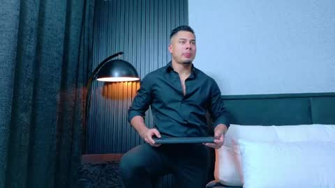 thekingerick online show from May 6, 3:23 am