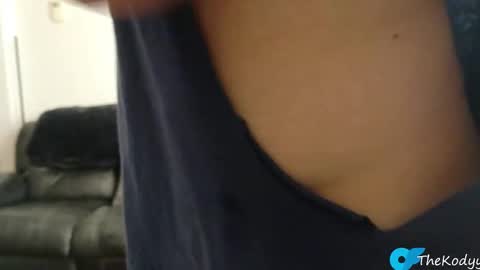 Snapshot of thekodyy chatting on October 21, 4:54 pm thekodyy online show from October 21, 4:54 pm