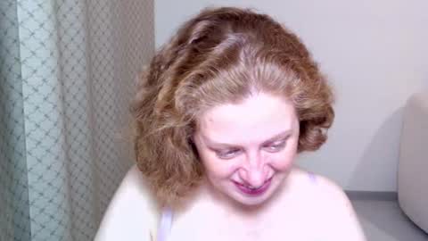 Ella online show from October 30, 6:19 pm