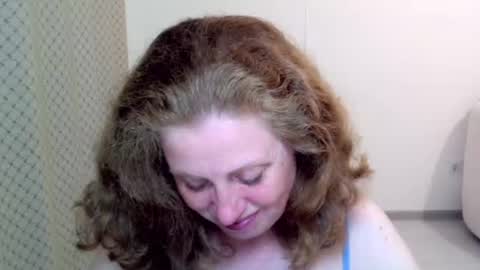 Ella online show from July 15, 7:07 pm