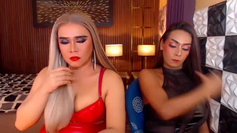 Paula online show from May 2, 9:31 pm