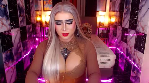 Paula online show from November 28, 2:08 am