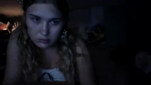 Little Bambii online show from November 23, 4:21 am