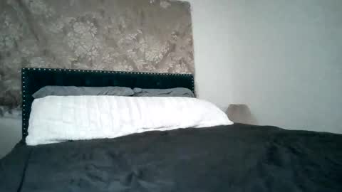 lovecreep online show from October 12, 2:04 am