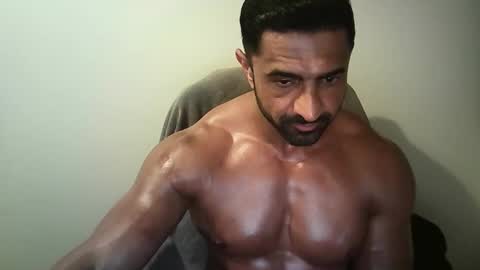 Snapshot of themusclefactory chatting on September 24, 9:10 pm TheMuscleFactory online show from September 24, 9:10 pm