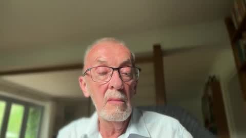 theowlandthe online show from May 28, 6:39 pm