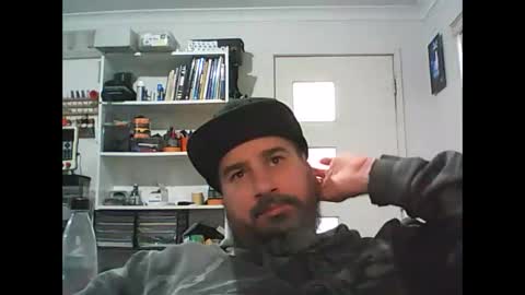 aussiebeard online show from May 20, 2:41 am