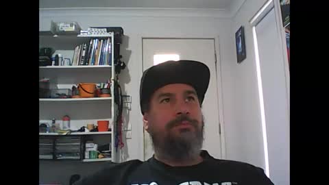 aussiebeard online show from February 17, 3:38 am