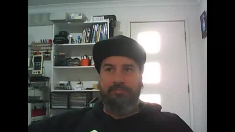aussiebeard online show from May 12, 1:25 am
