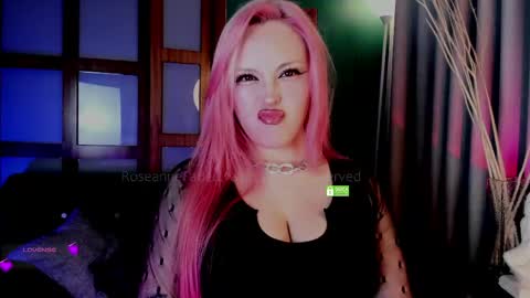 Rosie  online show from May 4, 3:24 am