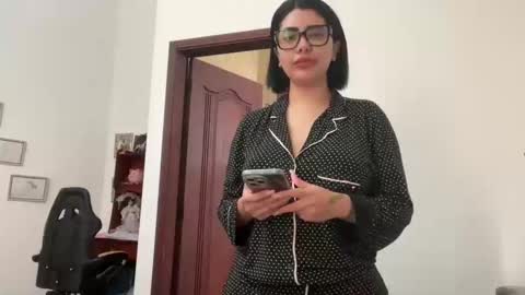 therealcamilabaddie online show from January 12, 8:25 pm