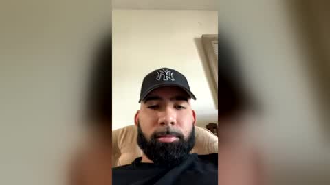 therealrambo25 online show from June 25, 1:49 pm