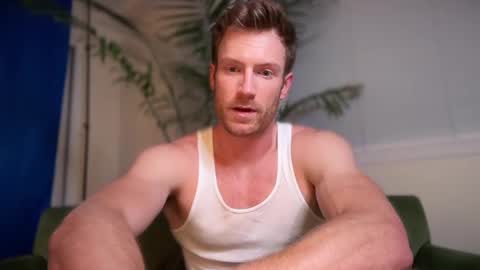 Snapshot of therealveggieboy chatting on September 18, 2:37 am Pookie online show from September 18, 2:37 am