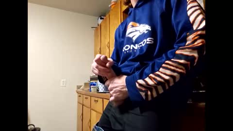 therizzler_1_of_1 online show from January 29, 5:40 am