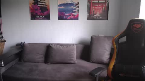 Nick   online show from June 13, 10:03 am