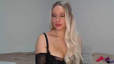 TheScarlettShay online show from October 2, 4:00 am