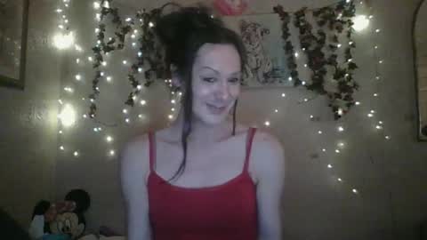 Snapshot of thesillymillie chatting on February 6, 12:54 am sillymillie0 online show from February 6, 12:54 am