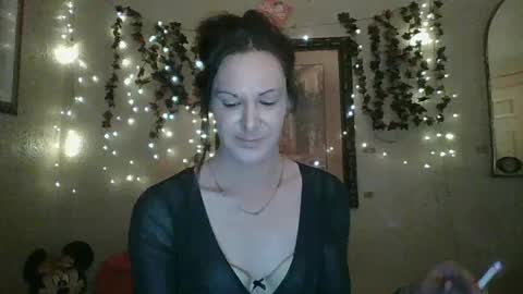 Snapshot of thesillymillie chatting on October 13, 12:34 am sillymillie0 online show from October 13, 12:34 am