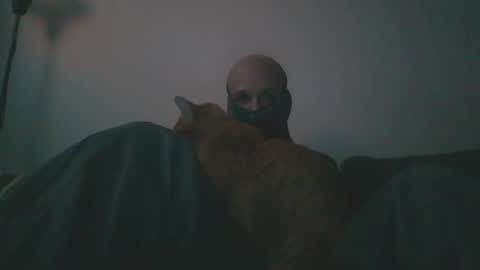 Snapshot of thetubedscarfguy chatting on February 17, 5:55 pm Scarf guy online show from February 17, 5:55 pm