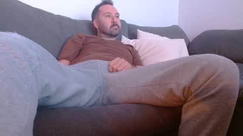 Snapshot of theuncutguy69 chatting on October 26, 3:07 am theuncutguy69 online show from October 26, 3:07 am