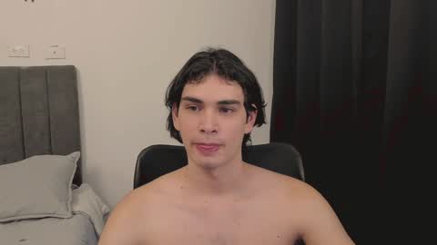 thiaan__ online show from December 31, 8:56 pm