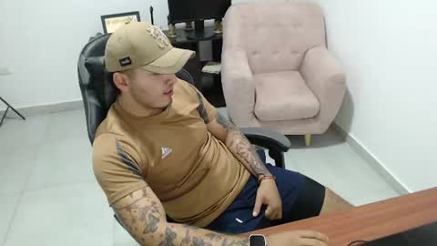 thiago_420 online show from June 16, 2:26 am