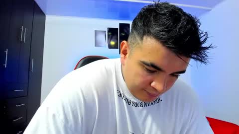 Thiago online show from February 26, 6:19 am