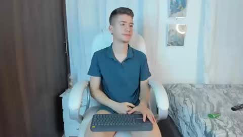 Manuel online show from September 23, 1:21 am