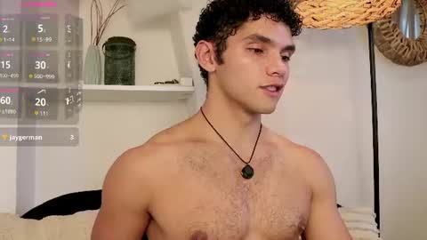 Just Thiago  online show from July 30, 6:41 pm