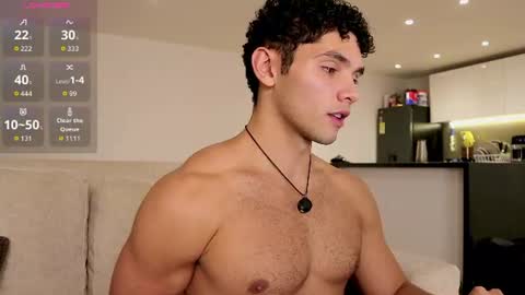 Just Thiago  online show from July 3, 2:38 am